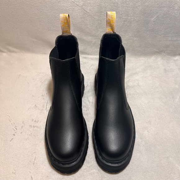 Dr. Martens VEGAN 2976 Quad Chelsea  Boots Black Unisex's Platform M-11 / W-12 - Picture 11 of 16